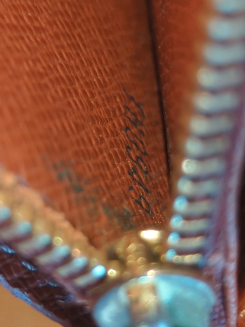Louis Vuitton Authentic Monogram Sarah Long Wallet With Zip Optional Crossbody - Picture 7 of 10